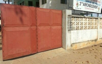 LITIGE FONCIER À AKATO AVOEMÉ DJIGBÉ : UNE DÉLÉGATION DES ACQUÉREURS EN VISITE AU COMMISSARIAT DE WOUGOME KPONTAVI OÙ SONT GARDÉS LEURS CO-ACQUEREURS