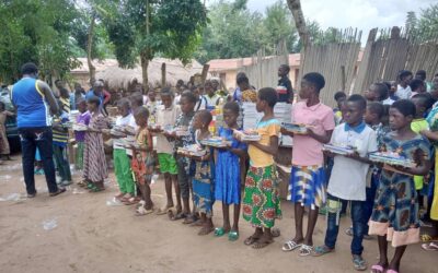 HAHO 2 : ASDED Togo fait don de fournitures scolaires aux élèves du canton de Djemegni