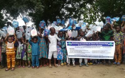 L&rsquo;ASSOCIATION DE PRODUCTION DE TALENTS-TOFIA KUWONU BAYLE ET D&rsquo;ASSISTANCE À LA JEUNESSE DÉMUNIE (APT-TKB) DISTRIBUE DES KITS SCOLAIRES DANS LE VILLAGE D&rsquo;AMENUKPOÉ (AVÉ)