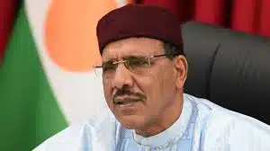 NIGER : COUP D’ETAT MILITAIRE. LE PRÉSIDENT NIGÉRIEN MOHAMED BAZOUM A SIGNÉ SA DÉMISSION. SALIFOU MODI NOUVEAU PRÉSIDENT