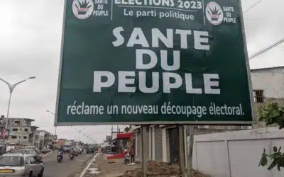 TOGO/POLITIQUE : LE PARTI SOCIALISTE SANTÉ DU PEUPLE ARBORE LES RUES DE LOMÉ AVEC DES PANNEAUX PARLANT