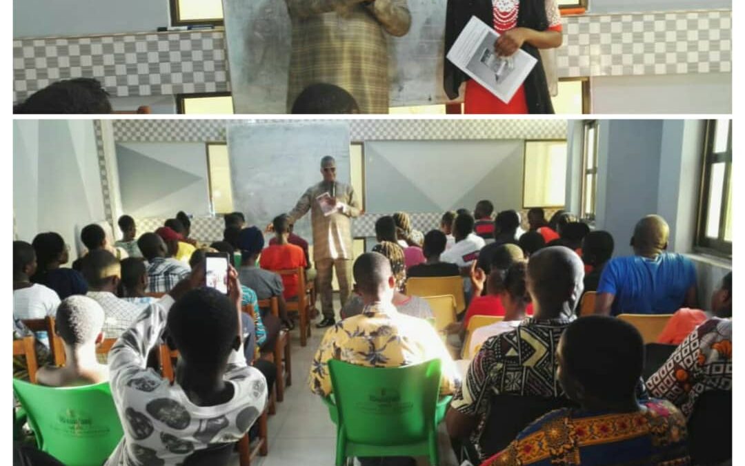 COACHING SCOLAIRE : DR NEPHABIEL TRANSFORME DES ÉCHECS EN SUCCÈS