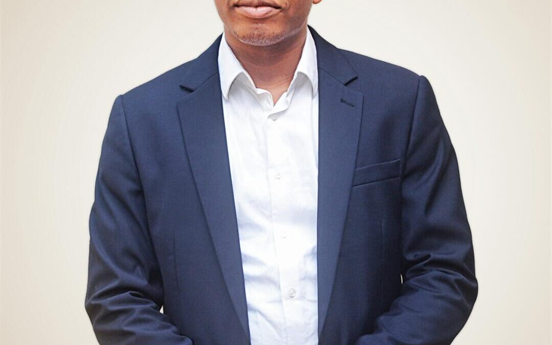Nouveau parti indépendant : Ange Gbetsogbe se positionne à la tête du RENOUVEAU ! et annonce sa candidature aux élections législatives et régionales de 2024.