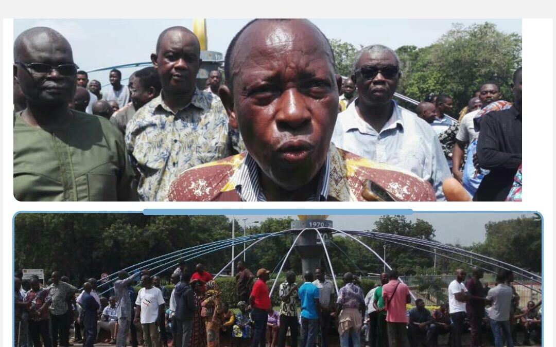 TOGO : ENSEIGNANTS CHERCHEURS ET TOUT LE PERSONNEL DE L&rsquo;UNIVERSITÉ DE LOMÉ EN GRÈVE