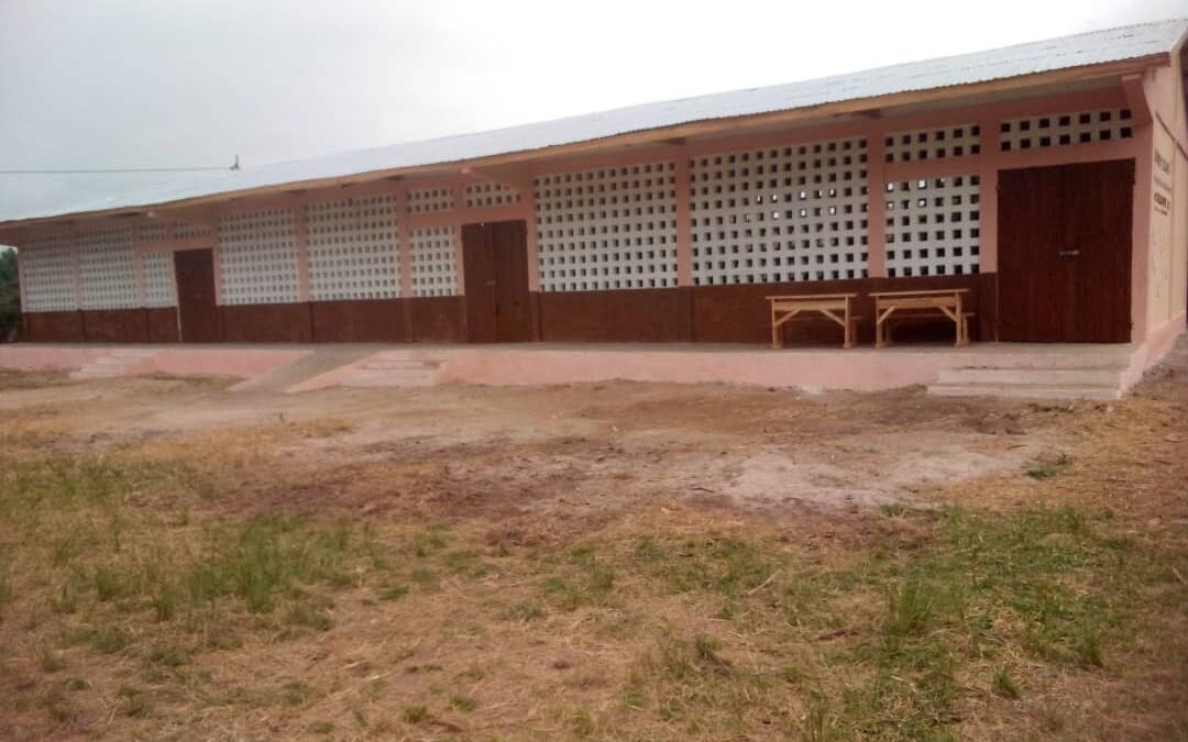Bas mono1: Inauguration d&rsquo;un bâtiment de trois salles de classes construit à l&rsquo;EPP d&rsquo;Alouenou Gbaguidjito/A.