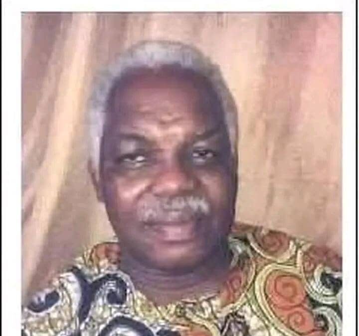 TUNDE FATUNDE, LA VOIX MYTHIQUE D’AFRICA N°1 QUI A MARQUÉ LE JOURNALISME AFRICAIN