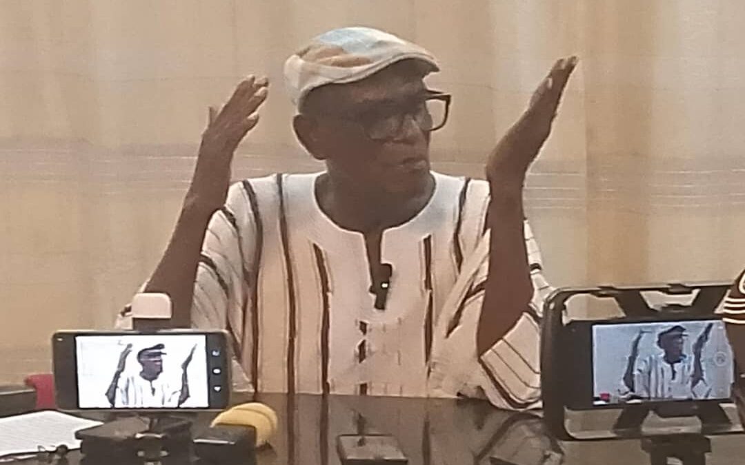 CHARLES AZOUMAROU ESSOHANAM WALLAH : ENTRE ACCUSATIONS CONTRADICTOIRES ET DROITS BAFOUÉS. Me ZEUS AJAVON FACE À LA PRESSE